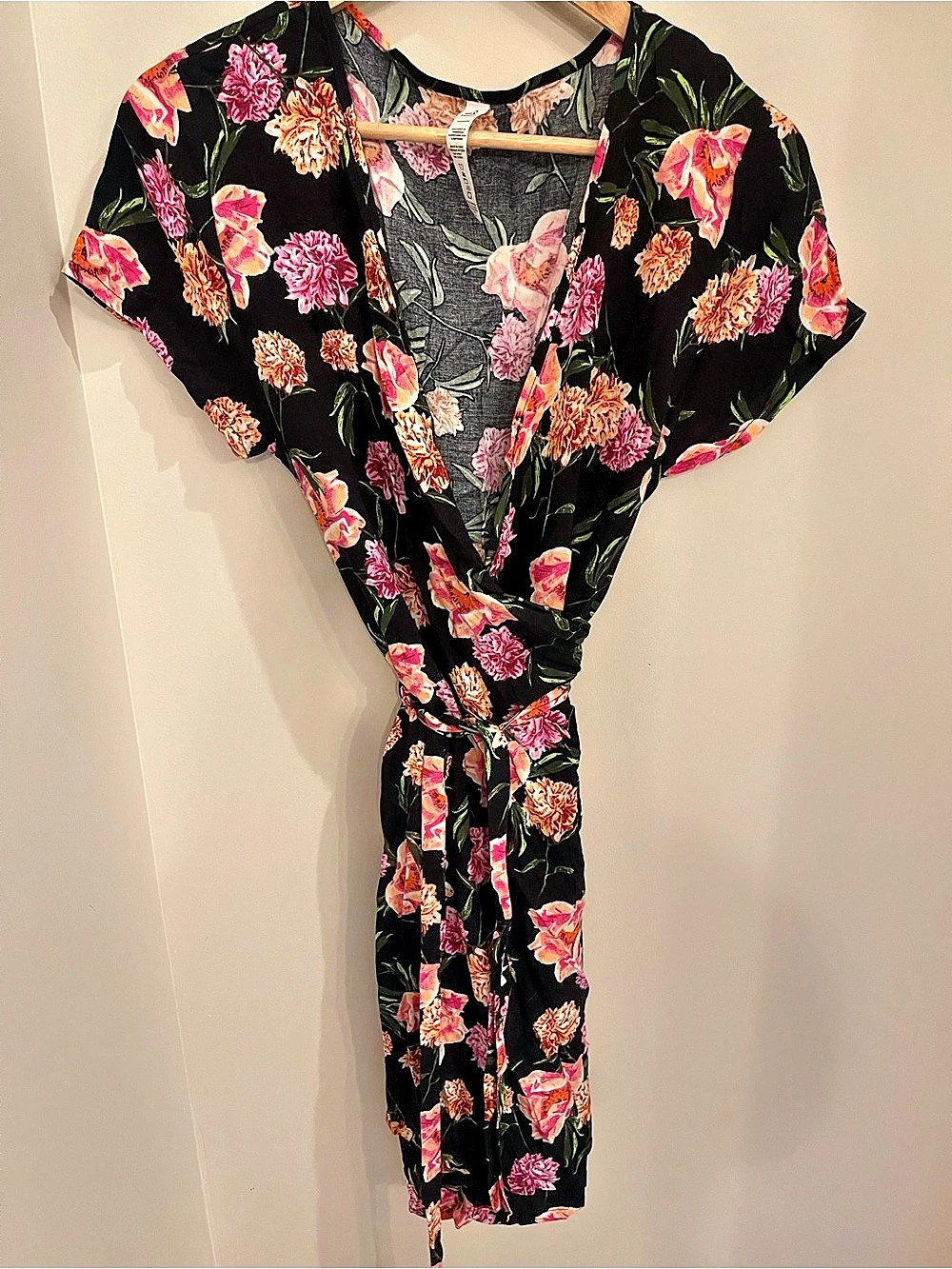 Ripzone Floral wrap dress in Black & Pink